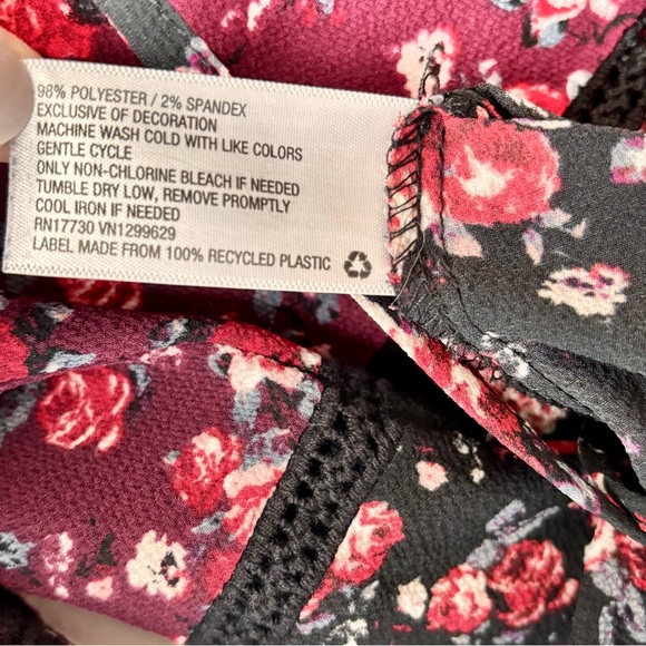 Knox Rose Embroidered Floral Blouse – Size M - Picture 10 of 10